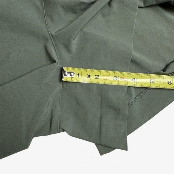 Athleta Sutton Romper Size 10 Green Lightweight Tie Waist Wrinkle Resistant - Picture 11 of 14